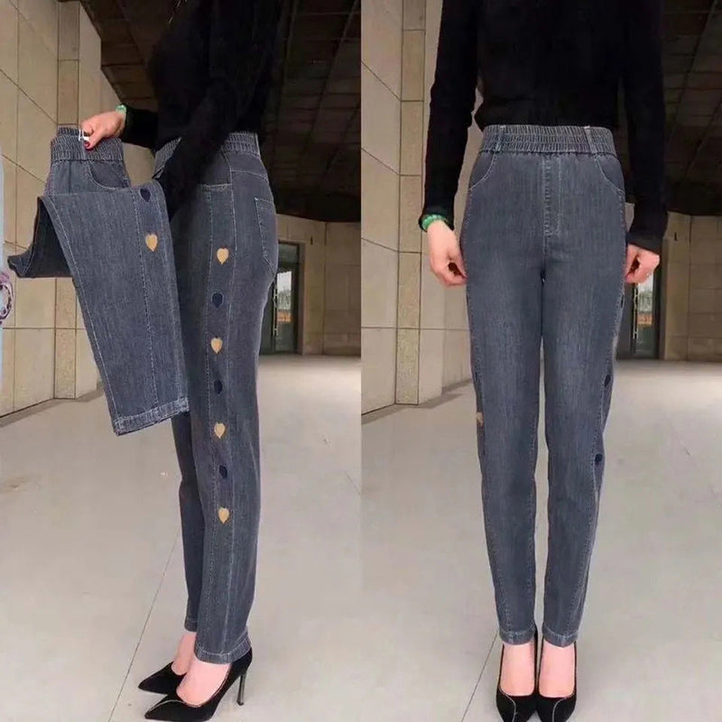 ✨Damen Hochelastische Jeans Mit Herz-Muster Stickere💥