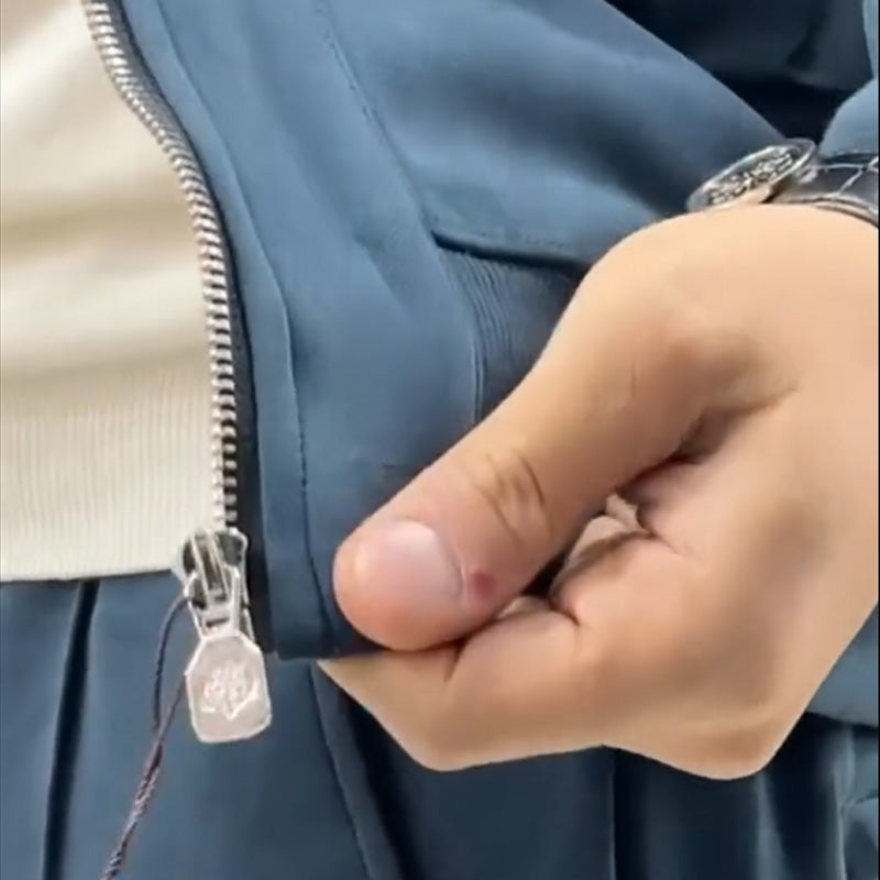 Herren-Zweiteiler mit Freizeitjacke und Hose