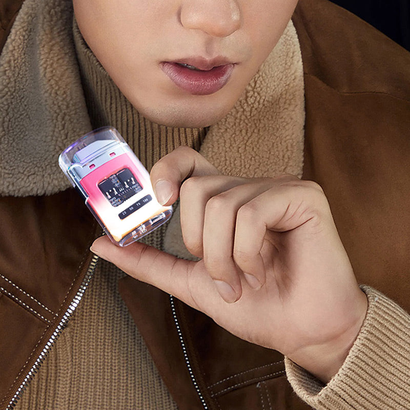 🔥⚡Wiederaufladbares, windfestes Feuerzeug mit Digitalanzeige und Pulsfunktion